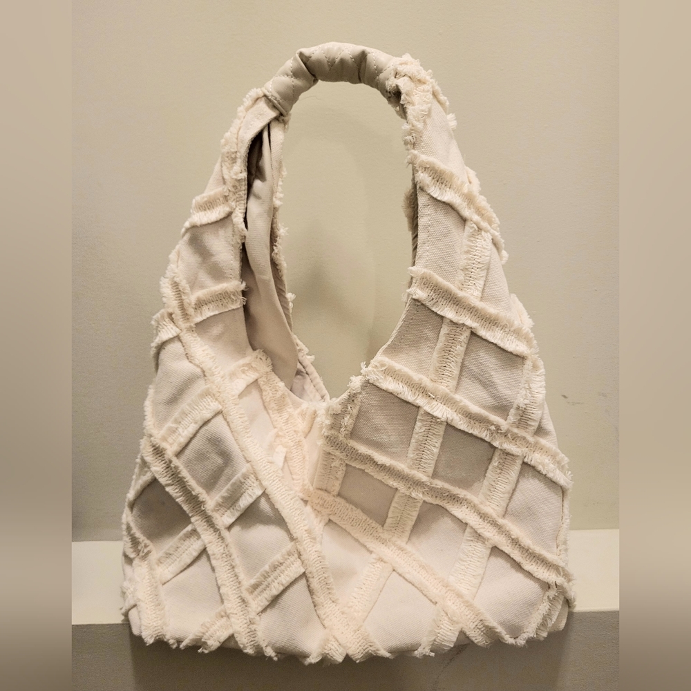URBAN EXPRESSIONS Vegan Hand Bag